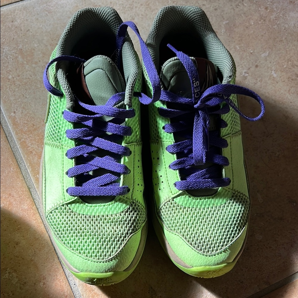 Nike Green Sneakers with Purple Laces